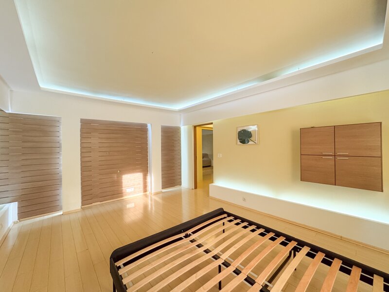 Unirii, Anastasie Panu, apartament mare si spatios, centrala proprie